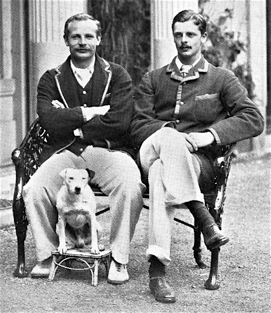 Guy and his lifelong friend, Lord Ampthill (plus dog). They won the Goblets together in 1890 and 1891. They died within a day of each other in July 1935, Ampthill of pneumonia and Nickalls in a car accident. Picture: Wikipedia.