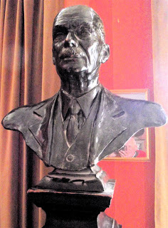 The Fairbairn Trophy for the crew that goes 'Head