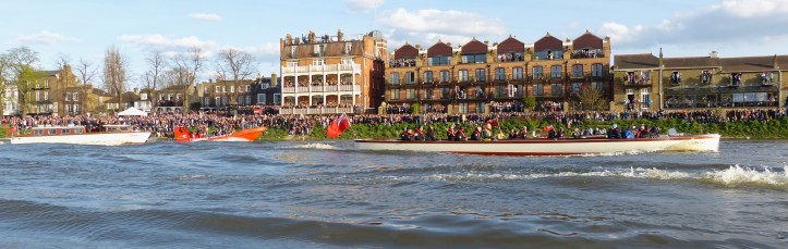 The men’s race flotilla at the White Hart pub, upstream of Barnes Bridge.