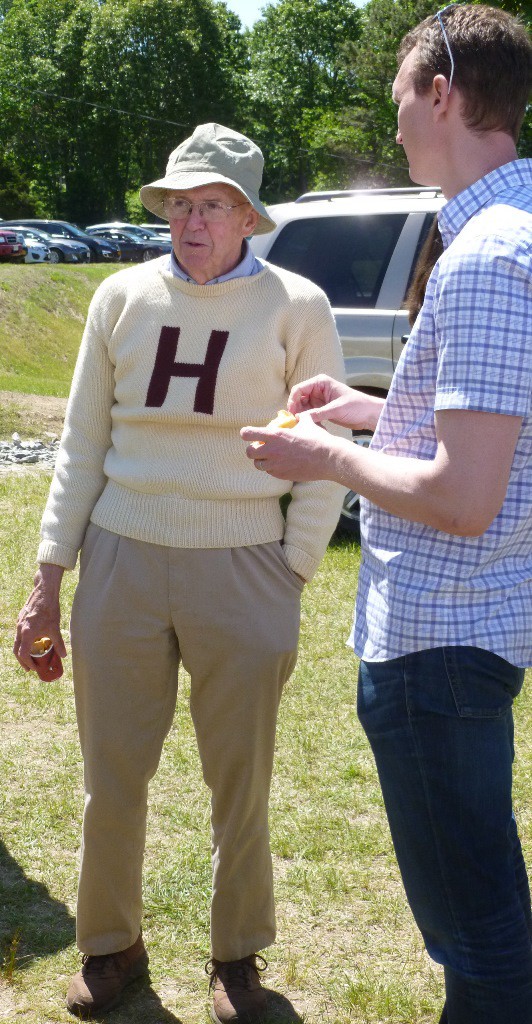 Old Crimson fashion style - looking good!