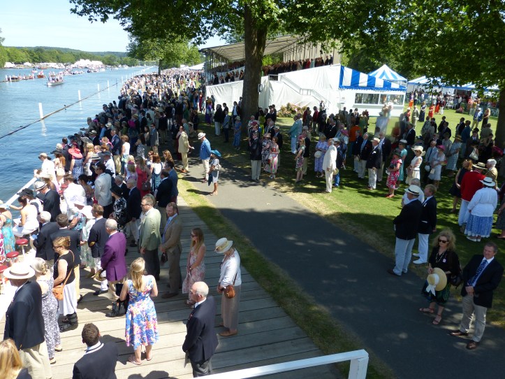 Pic 4. The Regatta strands for the one-minute silence.