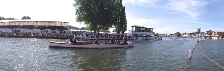 Pic 6. A panoramic view of Molesey beating Leander in the Princess Grace. (Like all HTBS pictures, click on them to enlarge.)