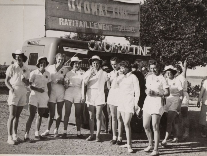 Pic: The GB team enjoying refreshments at Macon. Family photo.