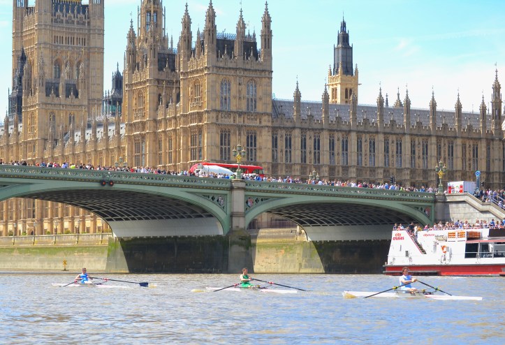 Pic 14. Photographed twenty-five seconds later, Pettipher has taken a decisive lead.