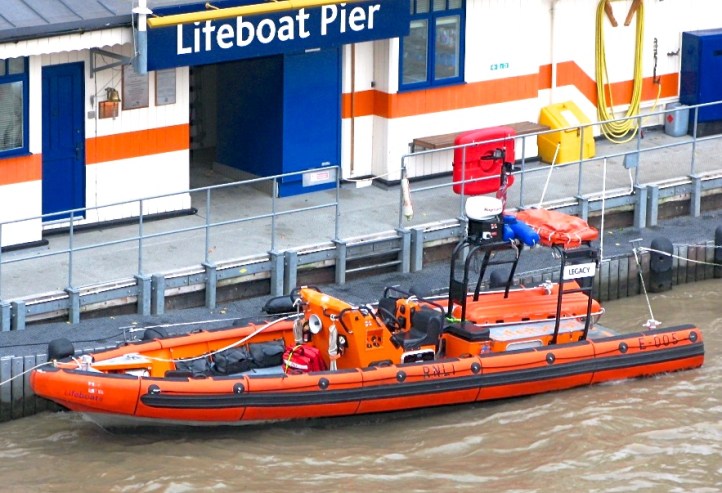 Pic 3a. The E Class lifeboat was chosen to operate on the Thames as a top speed of 40 knots was required and none of the RNLI’s in-shore lifeboats then existing could achieve this speed. The E Class boats are propelled by twin water jets which are not vulnerable to debris and are safer for people in the water. They also allow precision in manoeuvring and can produce emergency stops. You can take a wonderful virtual tour of the Chiswick lifeboat by clicking here. http://www.chiswicklifeboat.org.uk/eclass.html Picture: Geof Sheppard.