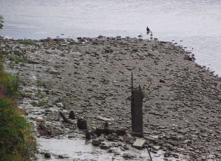 Pic B. The finish post now.