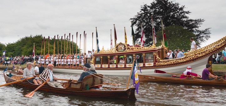 Pic 14. ‘Gloriana’ arrives at Runnymead.