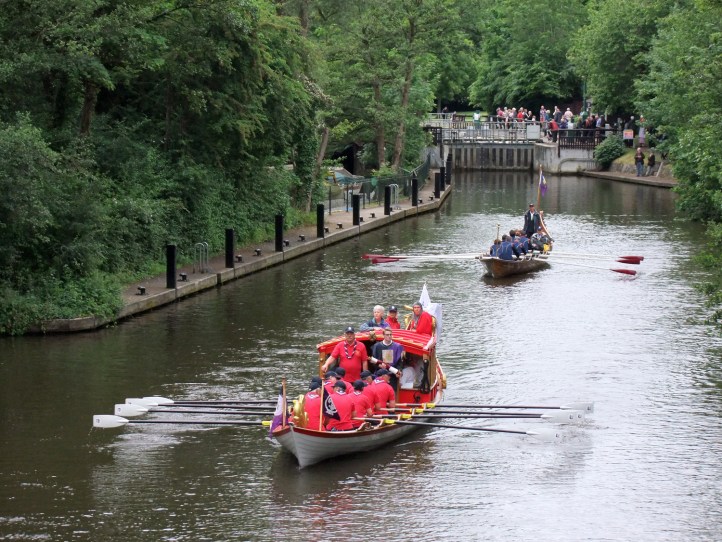 Pic 7. The Royal Shallop Jubilant leaves Hurley. She was commissioned by The Thames Traditional Rowing Association http://www.traditionalrowing.com/ to celebrate the Queen’s Golden Jubilee in 2002.