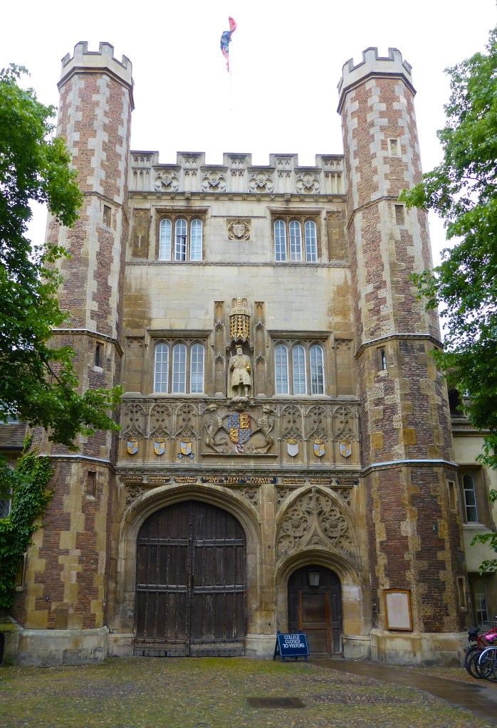 Pic 8. Trinity College’s ‘Great Gate’ with the statue of its founder, Henry VIII.