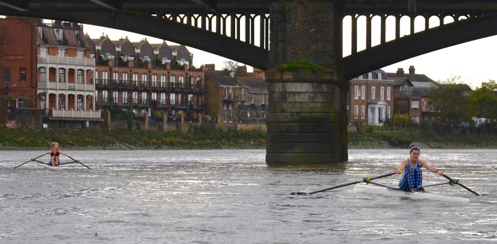 Pic 12. Hodgkins-Byrne went through Barnes Bridge at 18.10, Francis reached it nine seconds later at 18.19.