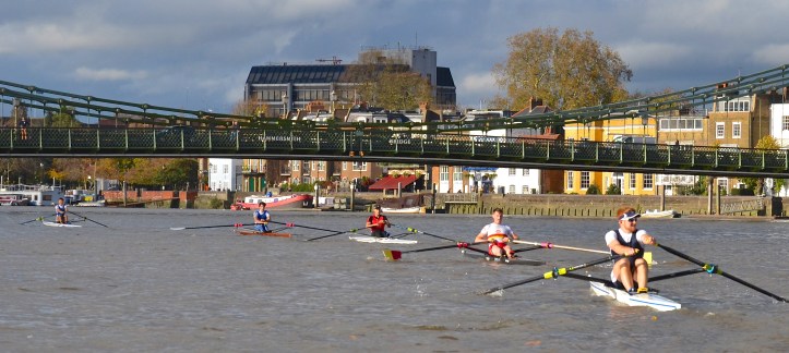 Pic 17. Hammersmith Bridge: Richards (7.58) leads followed by Hale (8.04), Wells (8.06), Kelly (8.12), Blake (8.17) and (out of the picture) Laurence (8.24).