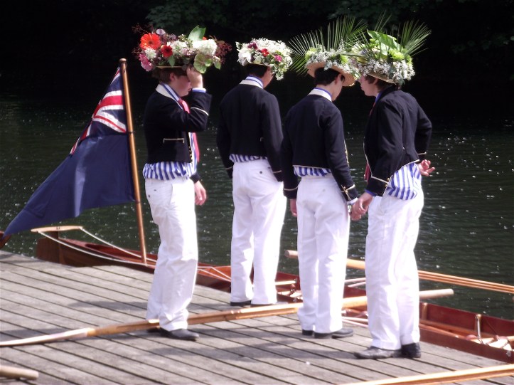 Pic 6c. Some of the 2011 ‘Dreadnaught’ crew. Five of the 1914 crew were killed.