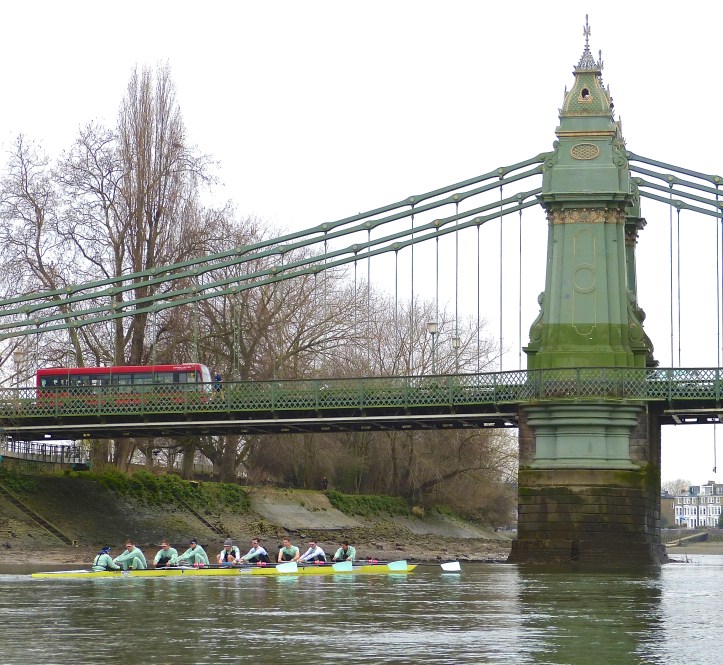 Pic 6. Downstream of Hammersmith Bridge. In the race, this point marks 40% of the distance to be covered.