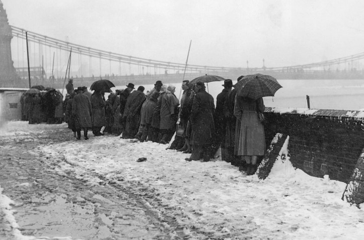 Pic 8. Snow, Hammersmith, 1952.