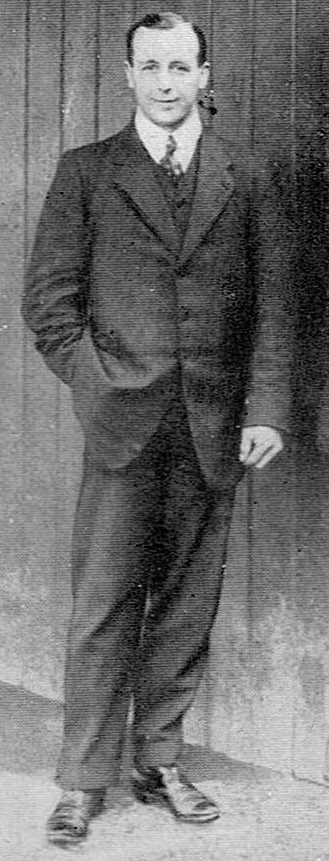 Pic 5. The Captain of Thames Rowing Club in 1911, HG Irwin.