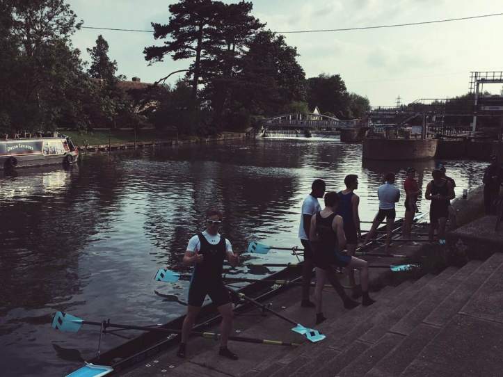 Picture Nine: Cycling home after taking photos of Swanald, I chanced upon Pembroke’s first men’s boat having just come over the lock. The lad giving me the thumbs up is bow-seat Gregory Drott, last year’s overall PCBC Captain and a fellow Ph.D. student. Photo: CL.