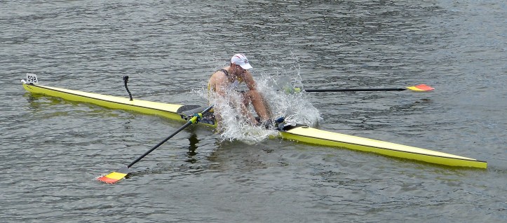 Hannes Obreno celebrates with a splash, having just defeated Mahé Drysdale, the reigning Olympic Champion and five times Henley winner.