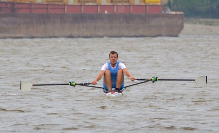 Folkard approaching Battersea.