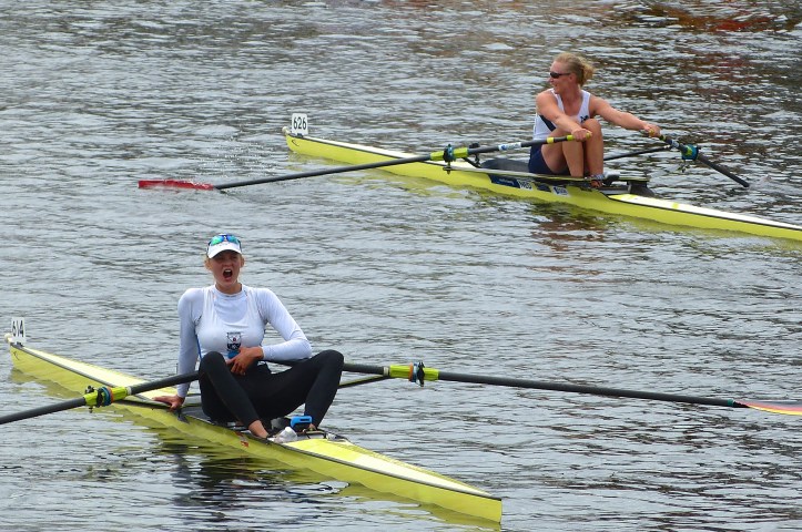 Scheenard (right) enjoyed what the official press release called ‘a significant victory’ over Anne Beerken (left) where she dominated the race from the outset.