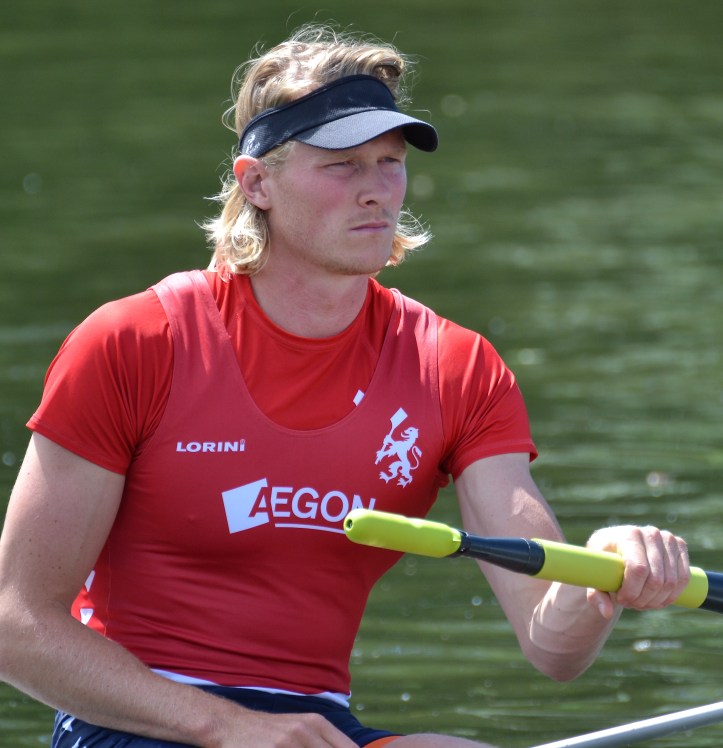 van Schie, ‘2’ in Hollandia.