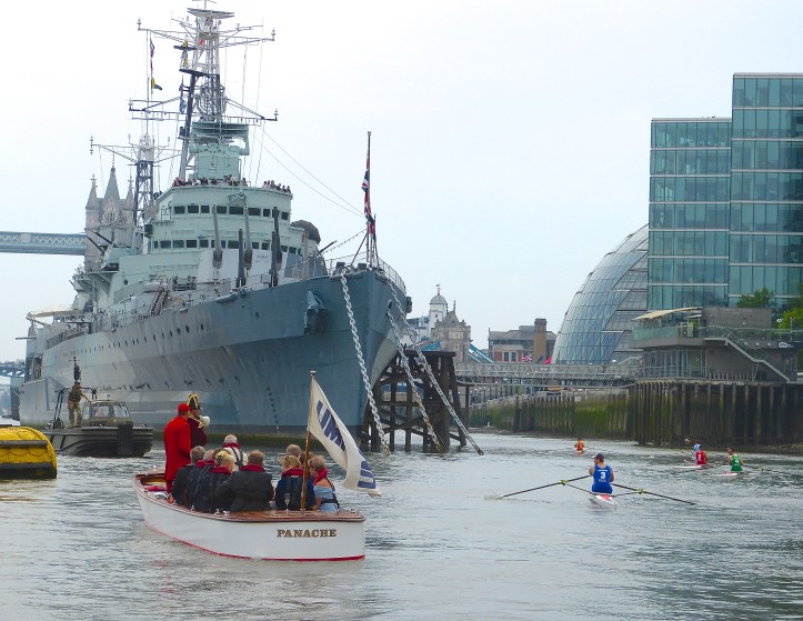 Umpire Prentice calls the competitors onto the start.