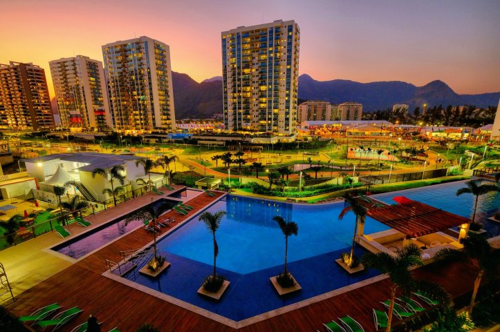 @PeteReed, posted 15 Aug. The ‘5’ man in the winning men’s eight wrote: ‘A shot from the Olympic Village this evening. One of my favourites ever’. Reed is an enthusiastic and talented photographer and his Instagram page https://www.instagram.com/petereed/?hl=en is well worth looking at.