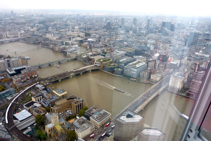 A shorter view, showing the first 1,000 metres of the Doggett’s course, pictured from the Shard building last year. On the right is the current London Bridge, opened in 1972. To its left on the opposite bank is Fishmongers’ Hall. The other bridges are Cannon Street, Southwark, Millennium and Blackfriars.