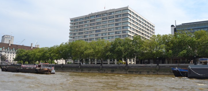Standing on the south bank opposite the Palace of Westminster, the National Health Service’s St Thomas’ Hospital and the surrounding area occupies land that, until the building of the Albert Embankment in 1866-1869, included many small industries, notably boat builders.