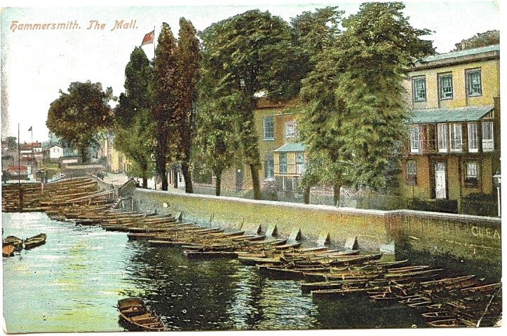 It was not only genteel riverside towns such as Henley and Maidenhead that catered to the almost insatiable desire to ‘mess about in boats’. Here, just upstream of the bridge sometime before the Great War, is a fine selection of skiffs available for hire in the more ‘rough and ready’ semi-industrial area of Hammersmith, West London.