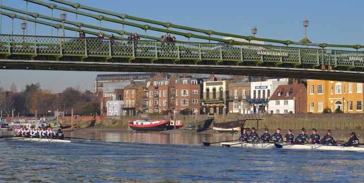 “Heather” has a comfortable lead at Hammersmith Bridge.