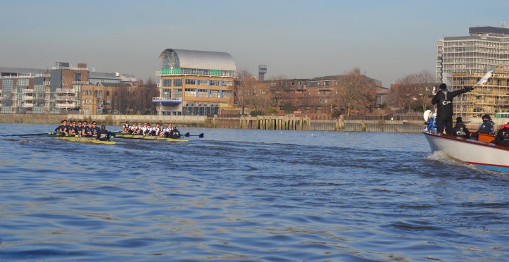 Passing the Crabtree, “Acer” continues to lead. Another unintended trick of photography is that a long lens (i.e one that is ‘zoomed in’) compresses distances. Thus, the boats are not as close as this picture (or the umpire’s warning) suggests.